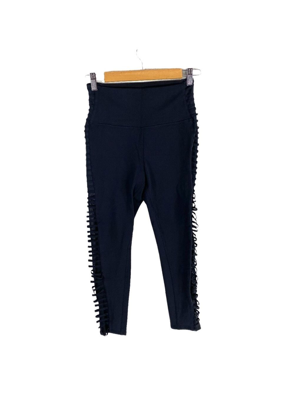 Alo Yoga Cropped Leggings Cut Outs Mesh Medium - Picture 4 of 6